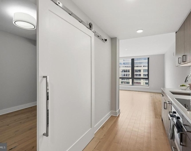 1211 Van Street Se - Photo Thumbnail 9