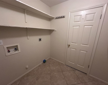 605 Blair Ave - Photo Thumbnail 15