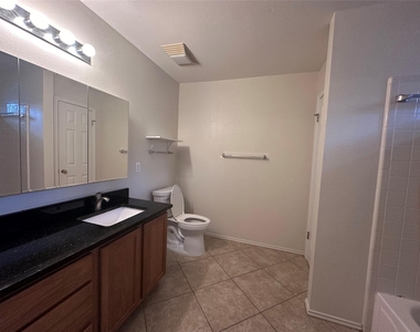 605 Blair Ave - Photo Thumbnail 9