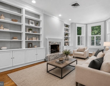 3044 Cambridge Place Nw - Photo Thumbnail 2