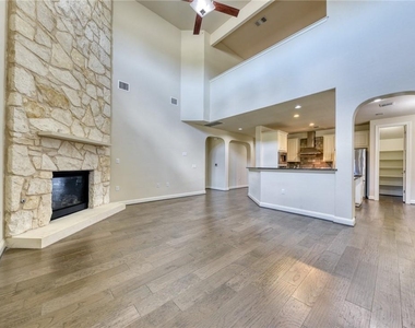 14204 Tyburn Trl - Photo Thumbnail 6