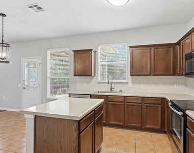 5313 Park At Woodlands Dr - Photo Thumbnail 6