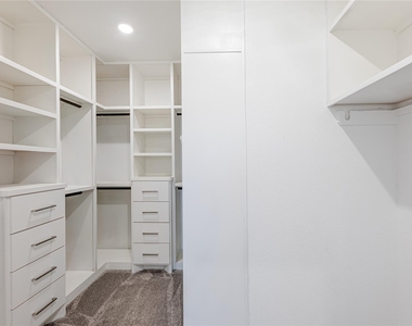 10408 Spanish Jennet Way - Photo Thumbnail 7
