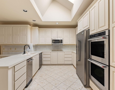 2834 Montebello Rd - Photo Thumbnail 15