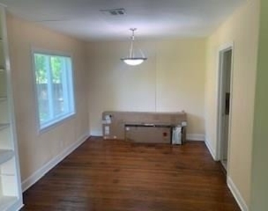 4501 Finley Dr - Photo Thumbnail 7