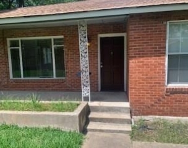 4501 Finley Dr - Photo Thumbnail 8