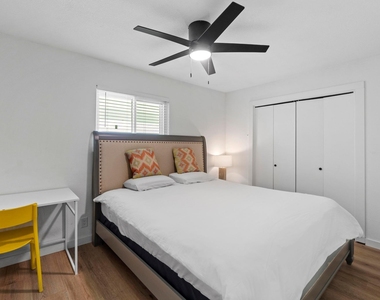 10601 Macmora Rd - Photo Thumbnail 12