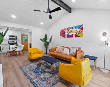 10601 Macmora Rd - Photo Thumbnail 2