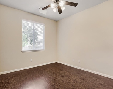 9632 Morgan Creek Dr - Photo Thumbnail 6
