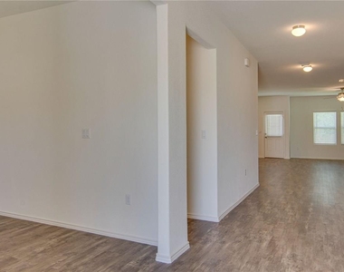 6721 Hartlage St - Photo Thumbnail 3