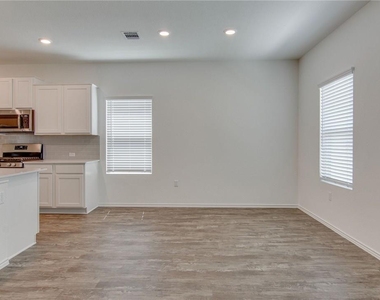 6721 Hartlage St - Photo Thumbnail 11