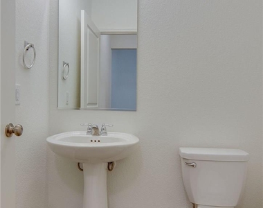 6721 Hartlage St - Photo Thumbnail 5