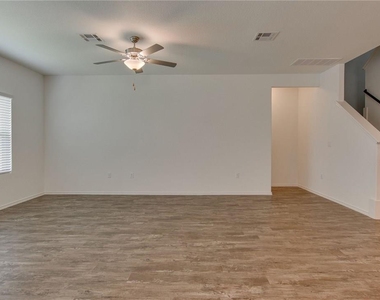 6721 Hartlage St - Photo Thumbnail 8