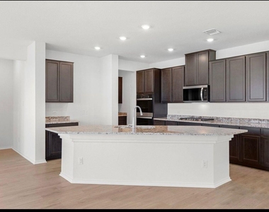 3720 Cerino Ln - Photo Thumbnail 3