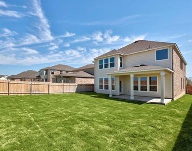 3720 Cerino Ln - Photo Thumbnail 32