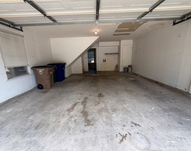 10609 Archdale Dr - Photo Thumbnail 10