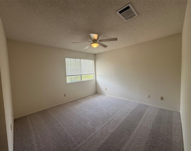10609 Archdale Dr - Photo Thumbnail 6