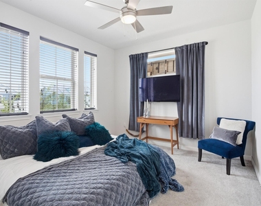 8525 Leroi Dr - Photo Thumbnail 15
