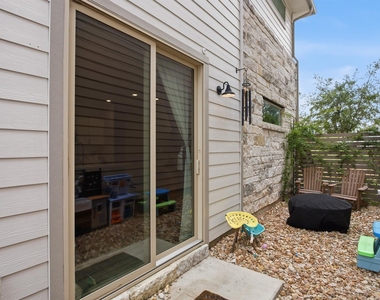 8525 Leroi Dr - Photo Thumbnail 21