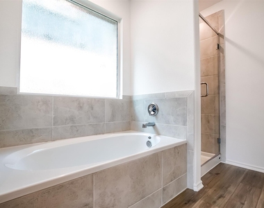1740 Catahoula Dr - Photo Thumbnail 21