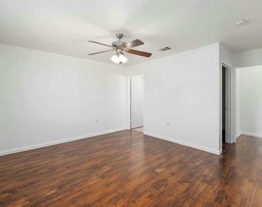 12524 Sky Harbor Dr - Photo Thumbnail 11