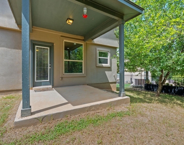 307 Parkside Dr - Photo Thumbnail 30