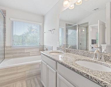 307 Parkside Dr - Photo Thumbnail 7