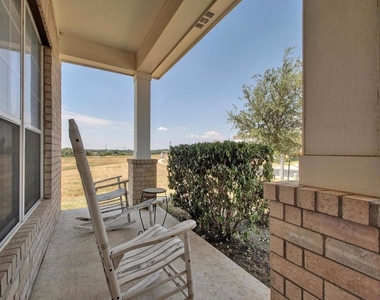 15104 Fernhill Dr - Photo Thumbnail 4