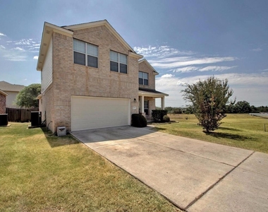 15104 Fernhill Dr - Photo Thumbnail 2