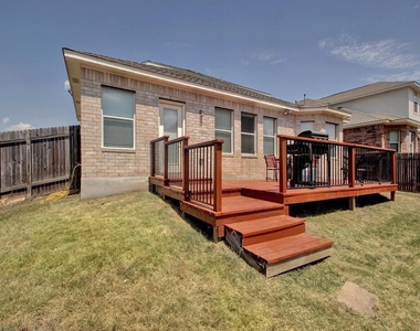 15104 Fernhill Dr - Photo Thumbnail 18