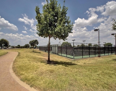 15104 Fernhill Dr - Photo Thumbnail 22