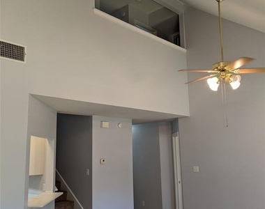 1702 Southwestern Trl - Photo Thumbnail 3