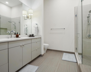 555 E 5th St - Photo Thumbnail 27