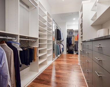555 E 5th St - Photo Thumbnail 24