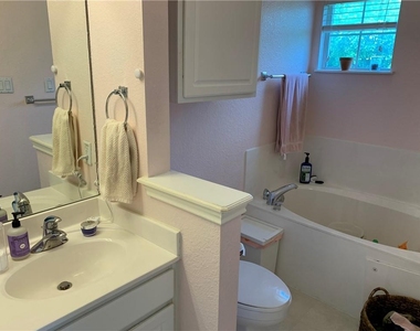 1900 Scofield Ridge Pkwy - Photo Thumbnail 8