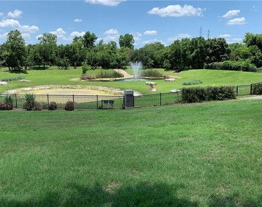 1900 Scofield Ridge Pkwy - Photo Thumbnail 16