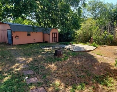 1806 Cherry Orchard Dr - Photo Thumbnail 7