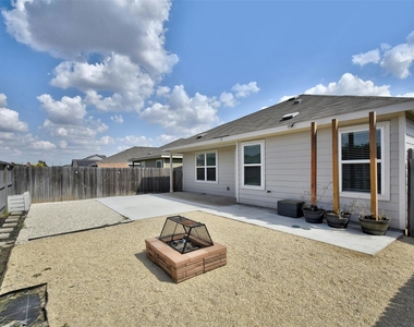 2060 Meadow Pipit Dr - Photo Thumbnail 23
