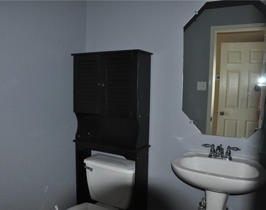 1501 Big Thicket Dr - Photo Thumbnail 11