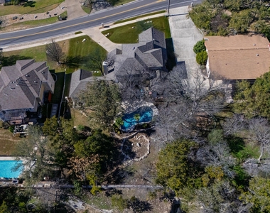 132 Lakeway Dr - Photo Thumbnail 31