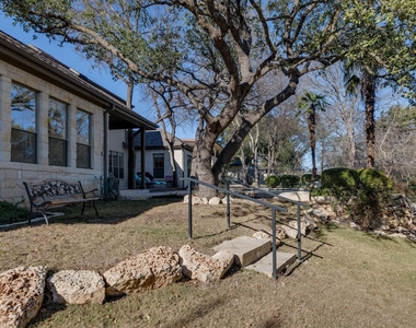 132 Lakeway Dr - Photo Thumbnail 27