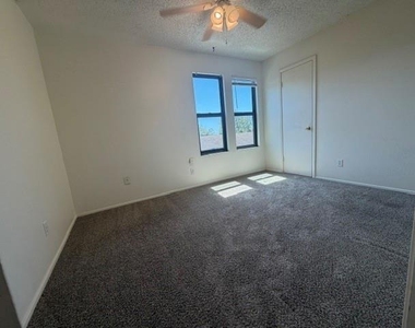 1103 Marlton St - Photo Thumbnail 22