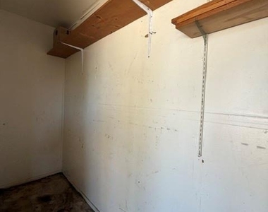 1103 Marlton St - Photo Thumbnail 29