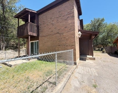 1103 Marlton St - Photo Thumbnail 1