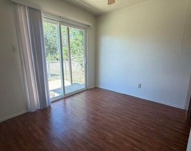 1103 Marlton St - Photo Thumbnail 17