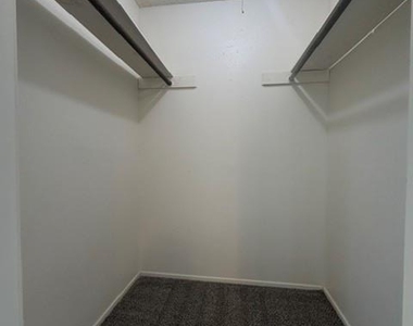1103 Marlton St - Photo Thumbnail 19
