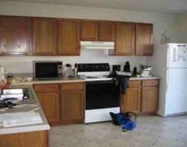 13524 Coomes Dr - Photo Thumbnail 1