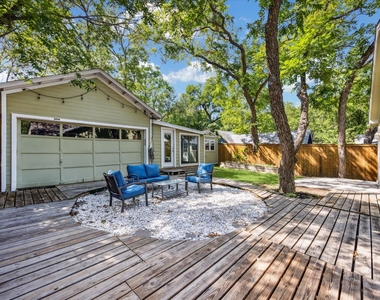3300 Harris Park Ave - Photo Thumbnail 18