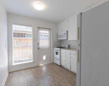 3410 West Ave - Photo Thumbnail 6