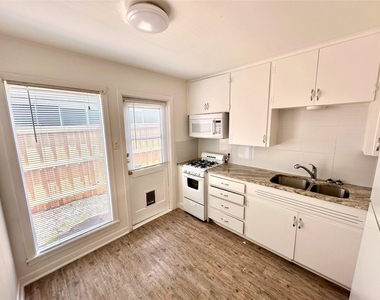 3410 West Ave - Photo Thumbnail 6